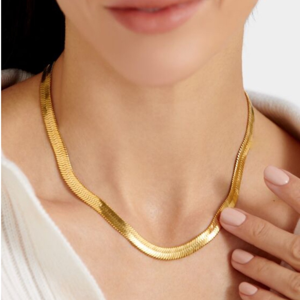 Katie Loxton Ciana Waterproof Gold Large Snake Chain
